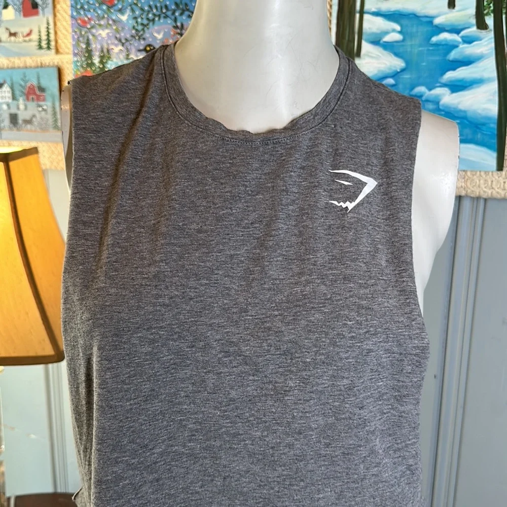 Gymshark Vital Seamless Tank Top Gray Raw Edge Size M VGUC